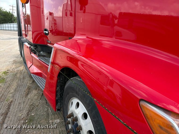 image for item YA3745 2023 Kenworth T680 semi truck