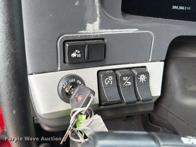 image for item YA3745 2023 Kenworth T680 semi truck