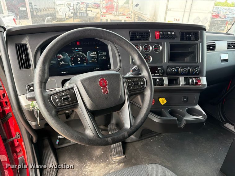 image for item YA3745 2023 Kenworth T680 semi truck