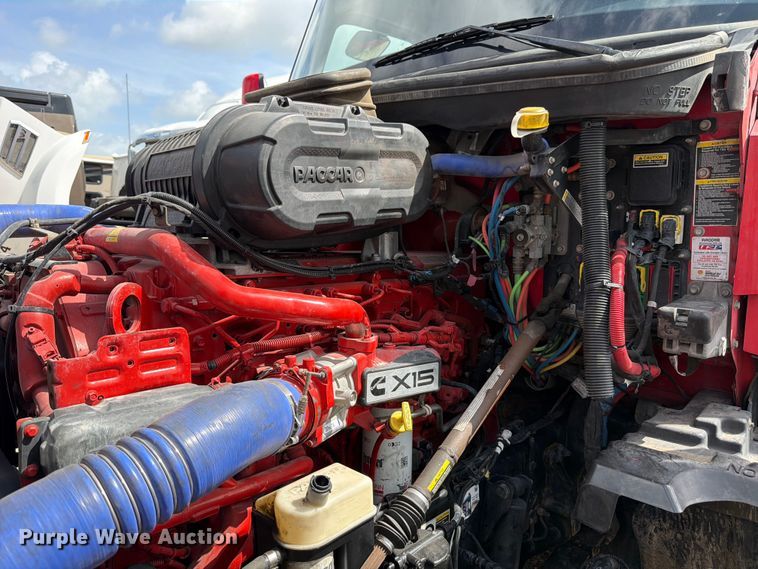 image for item YA3745 2023 Kenworth T680 semi truck