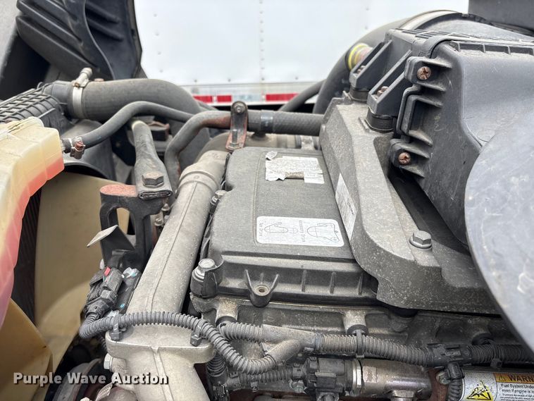 image for item YA3780 2017 Freightliner Cascadia semi truck