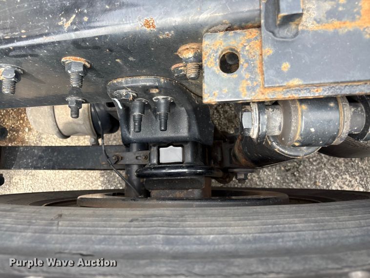 image for item YA3780 2017 Freightliner Cascadia semi truck