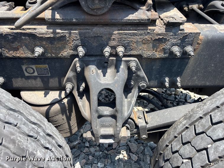 image for item YA3796 2019 Peterbilt 579 semi truck