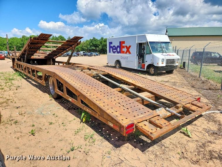 image for item YA3838 2017 Sun Country car carrier