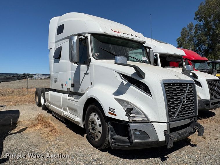 image for item YA3860 2022 Volvo VNL semi truck