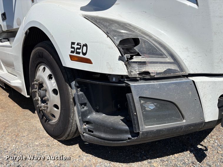 image for item YA3860 2022 Volvo VNL semi truck