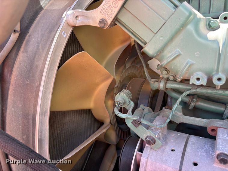 image for item YA3860 2022 Volvo VNL semi truck