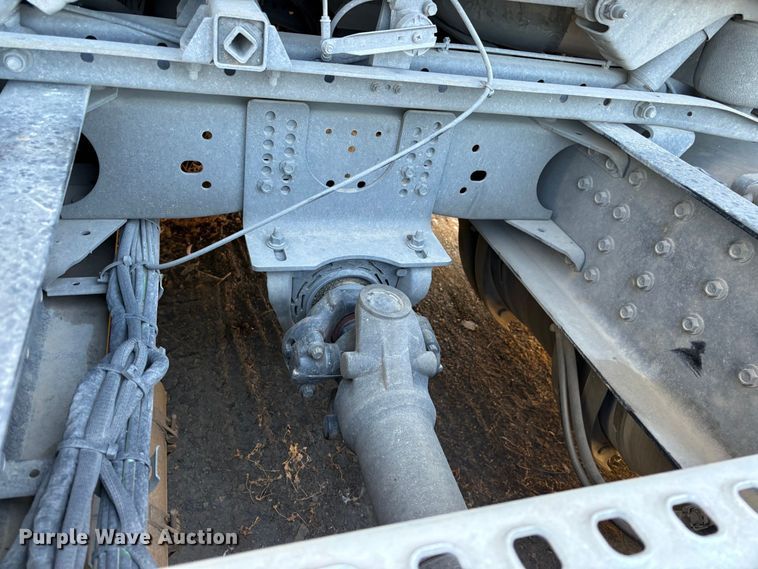 image for item YA3860 2022 Volvo VNL semi truck