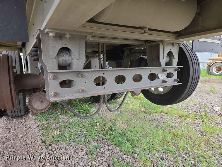 image for item YA3927 2025 East Genesis end dump trailer