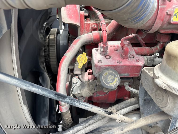 image for item YA3948 2018 Peterbilt 579 semi truck