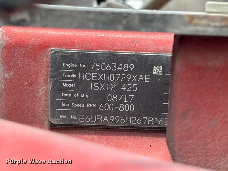 image for item YA3948 2018 Peterbilt 579 semi truck