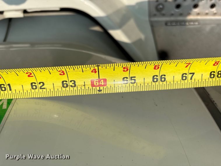 image for item YA4016 2020 Freightliner Cascadia semi truck