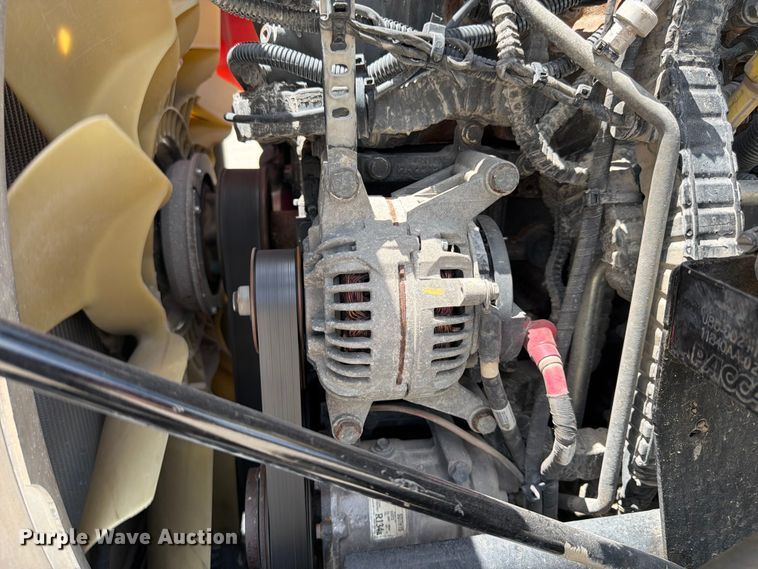image for item YA4054 2017 Peterbilt 579 semi truck