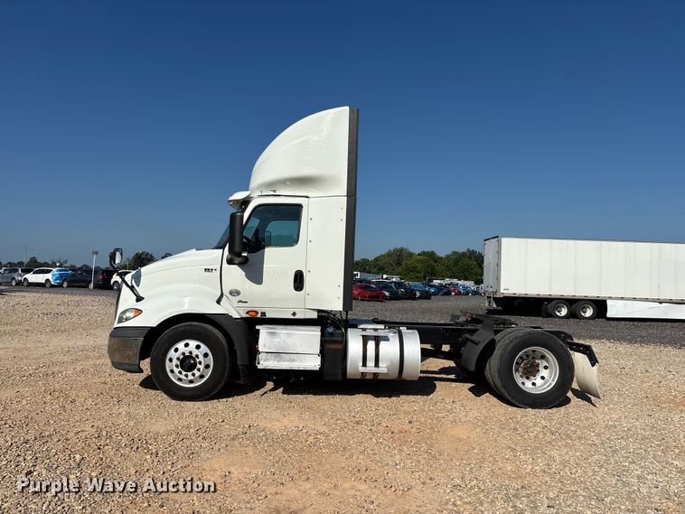 image for item YA4094 2019 International RH613 semi truck