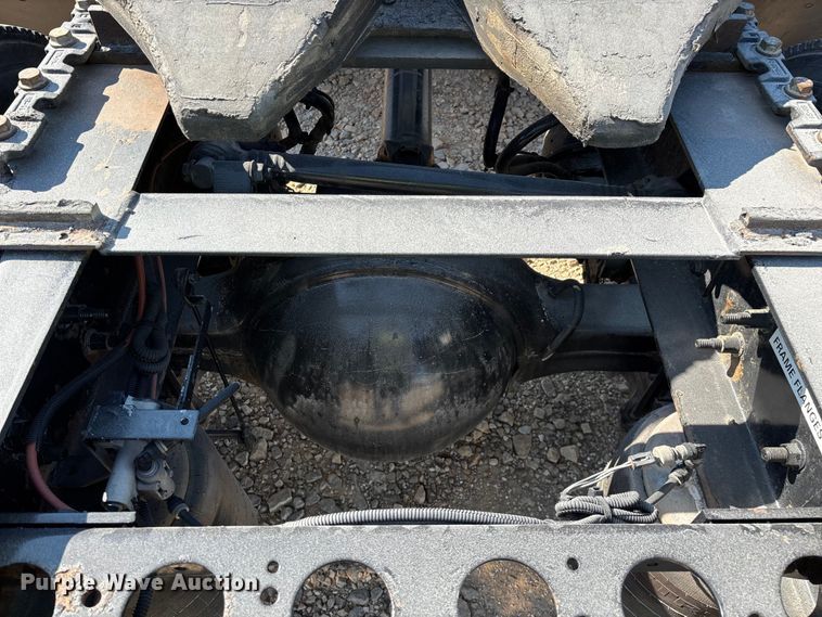 image for item YA4094 2019 International RH613 semi truck