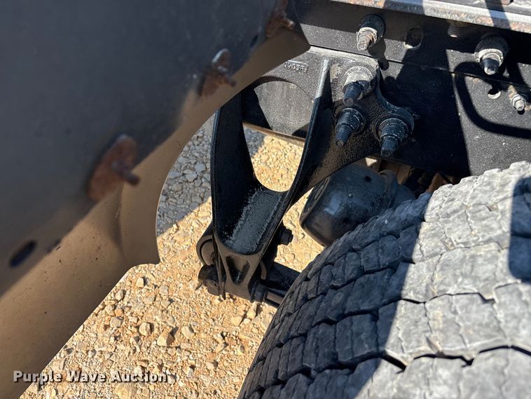 image for item YA4094 2019 International RH613 semi truck