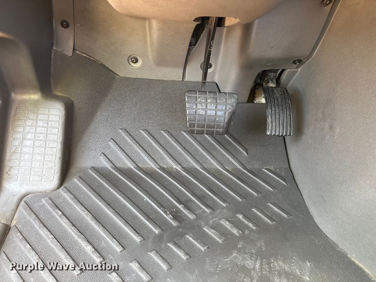 image for item YA4094 2019 International RH613 semi truck