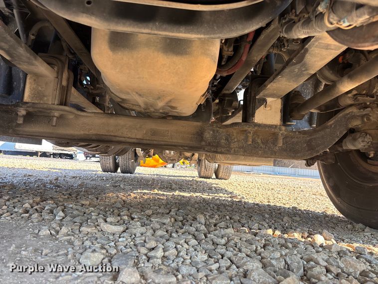 image for item YA4094 2019 International RH613 semi truck