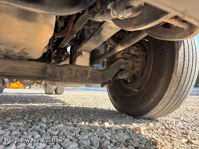 image for item YA4094 2019 International RH613 semi truck