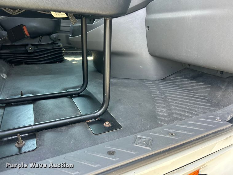 image for item YA4096 2019 International RH613 semi truck
