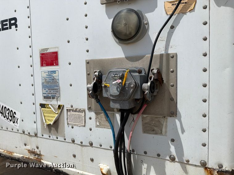 image for item YA4168 2008 Stoughton AVXW-535T-S-C-AR dry van trailer