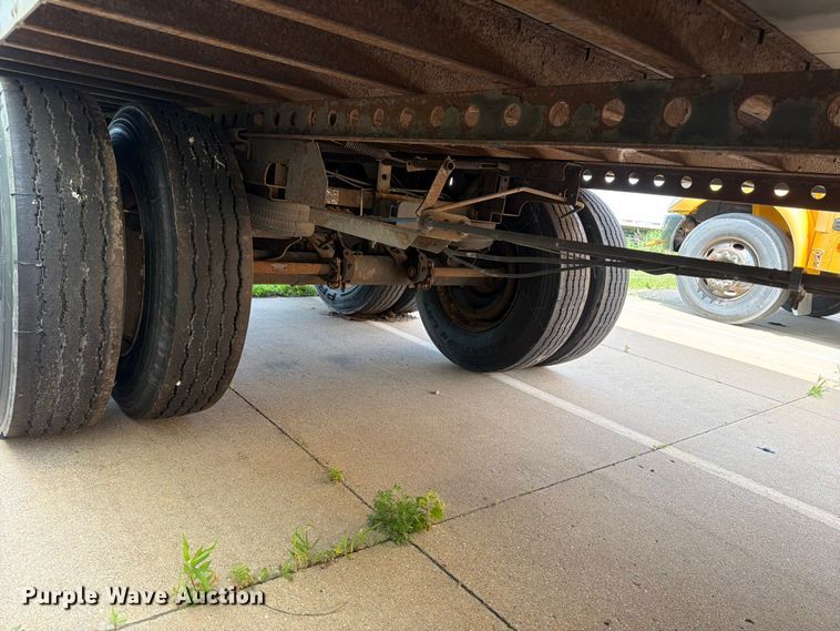 image for item YA4168 2008 Stoughton AVXW-535T-S-C-AR dry van trailer