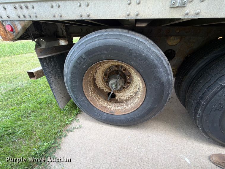 image for item YA4168 2008 Stoughton AVXW-535T-S-C-AR dry van trailer