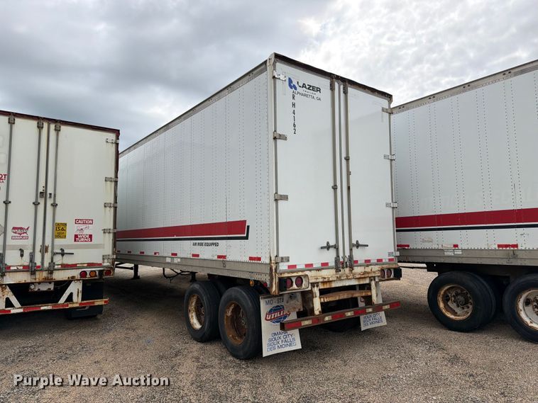 image for item YA4171 2005 Stoughton AVXW-535T-S-C-AR dry van trailer