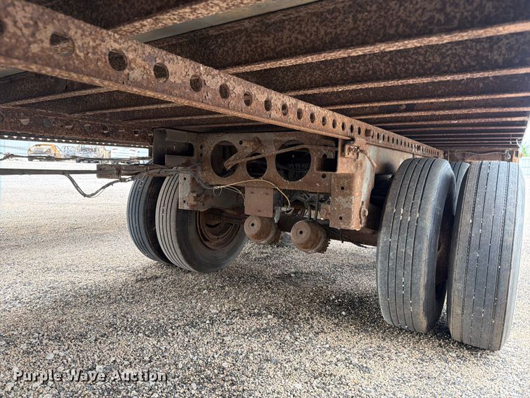 image for item YA4171 2005 Stoughton AVXW-535T-S-C-AR dry van trailer