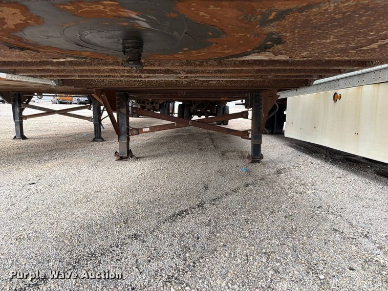 image for item YA4171 2005 Stoughton AVXW-535T-S-C-AR dry van trailer