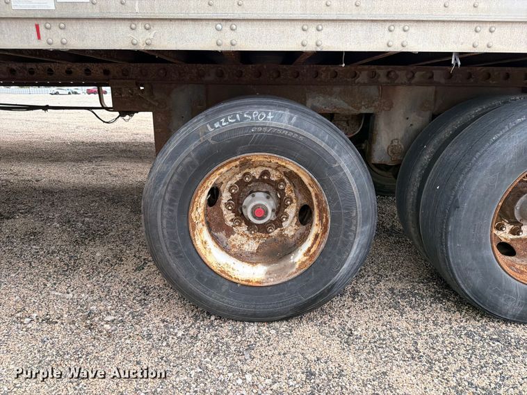 image for item YA4171 2005 Stoughton AVXW-535T-S-C-AR dry van trailer