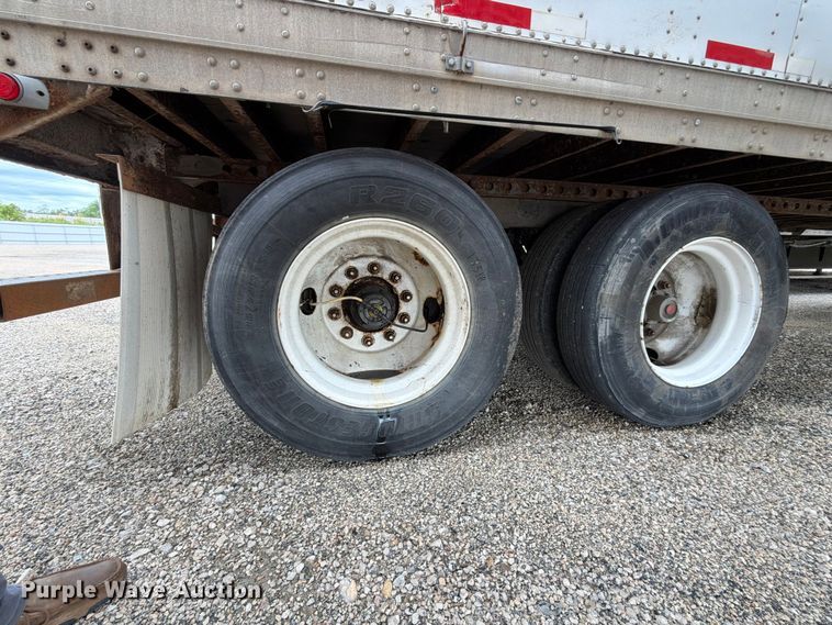 image for item YA4171 2005 Stoughton AVXW-535T-S-C-AR dry van trailer