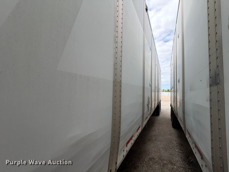 image for item YA4172 1995 Wabash dry van trailer