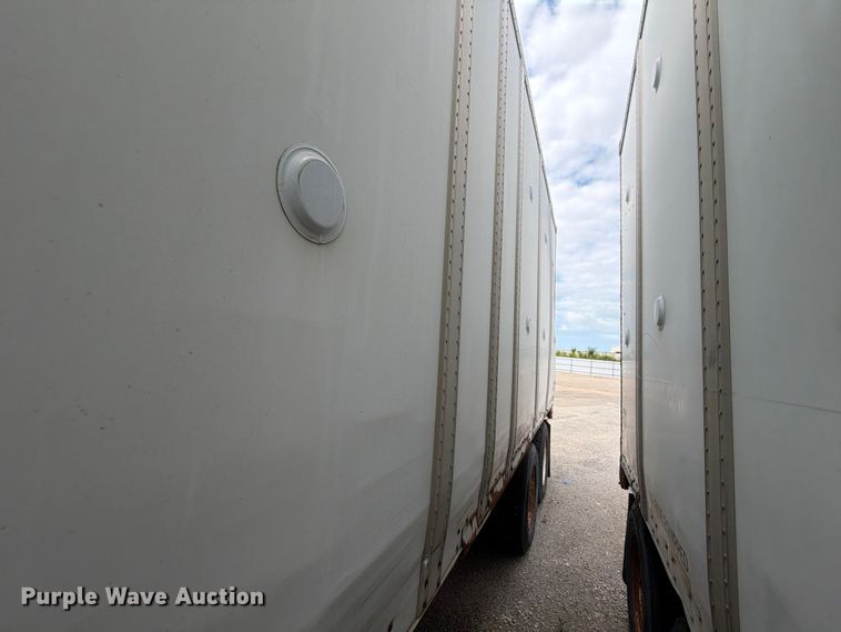 image for item YA4172 1995 Wabash dry van trailer