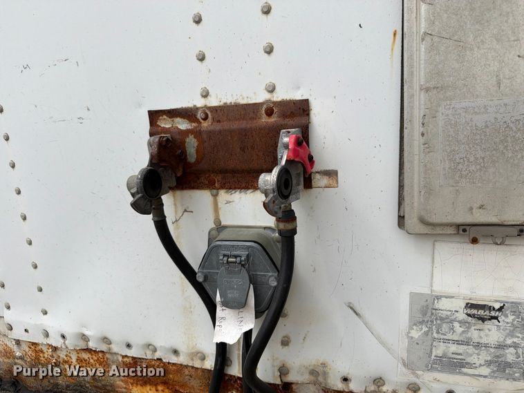 image for item YA4172 1995 Wabash dry van trailer
