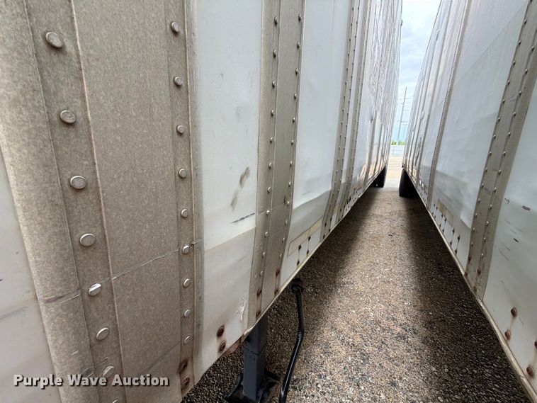 image for item YA4173 1995 Wabash dry van trailer