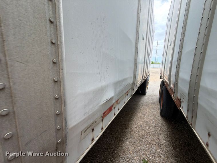image for item YA4173 1995 Wabash dry van trailer