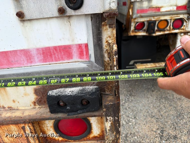 image for item YA4173 1995 Wabash dry van trailer