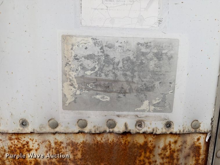 image for item YA4174 1995 Wabash dry van trailer