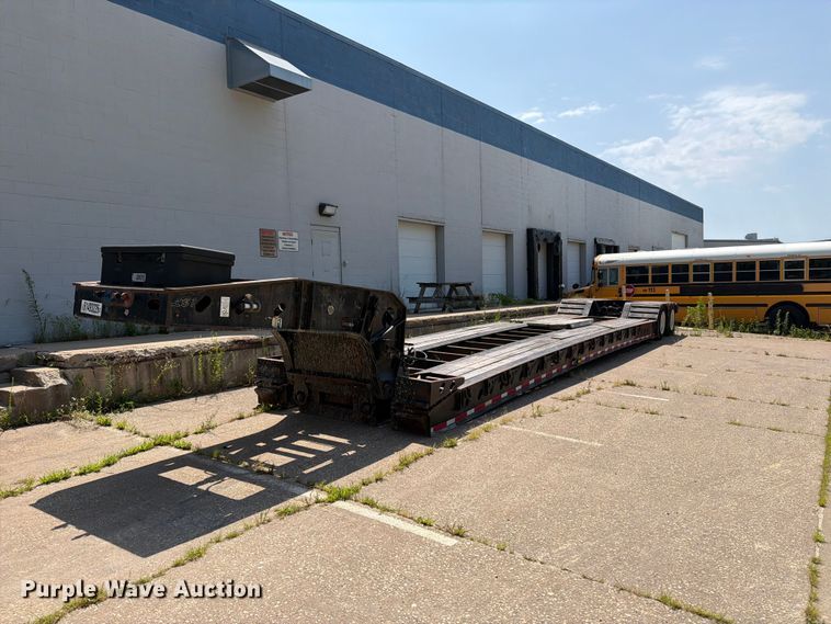 2005 X-l Specialized Trailers Inc lowboy equipment trailer