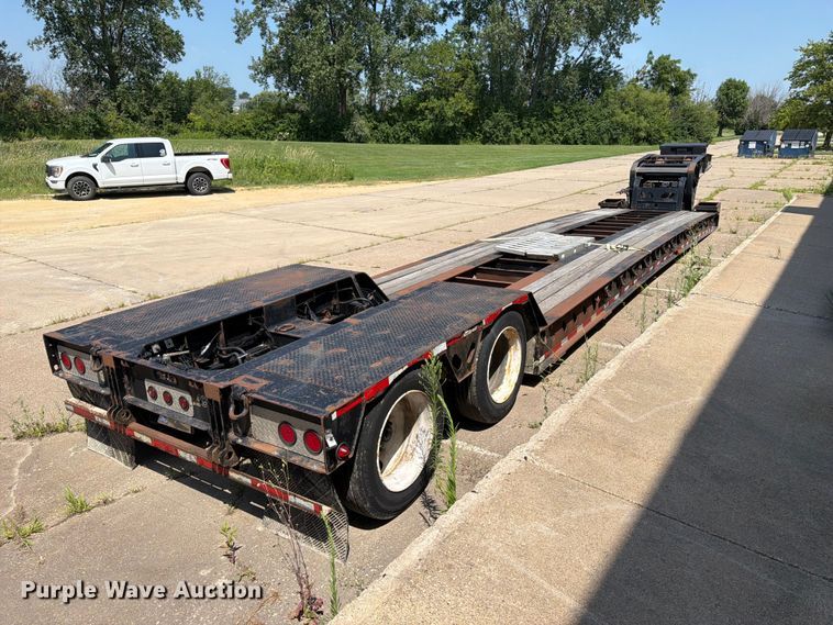 image for item YA4204 2005 X-l Specialized Trailers Inc lowboy equipment trailer