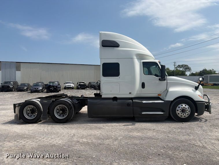 image for item YA4228 2022 International LT625 semi truck
