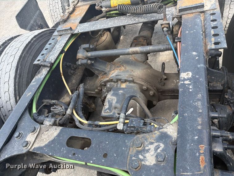 image for item YA4228 2022 International LT625 semi truck