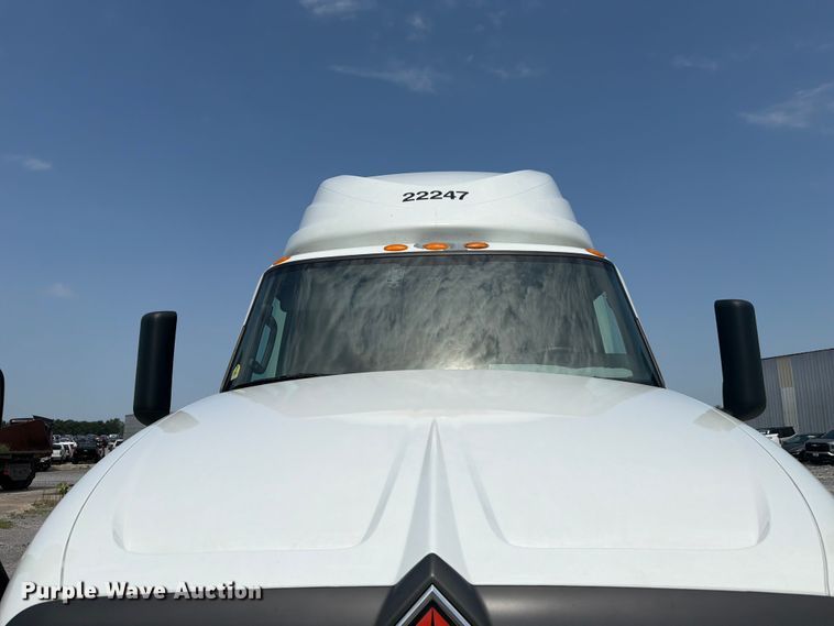 image for item YA4228 2022 International LT625 semi truck