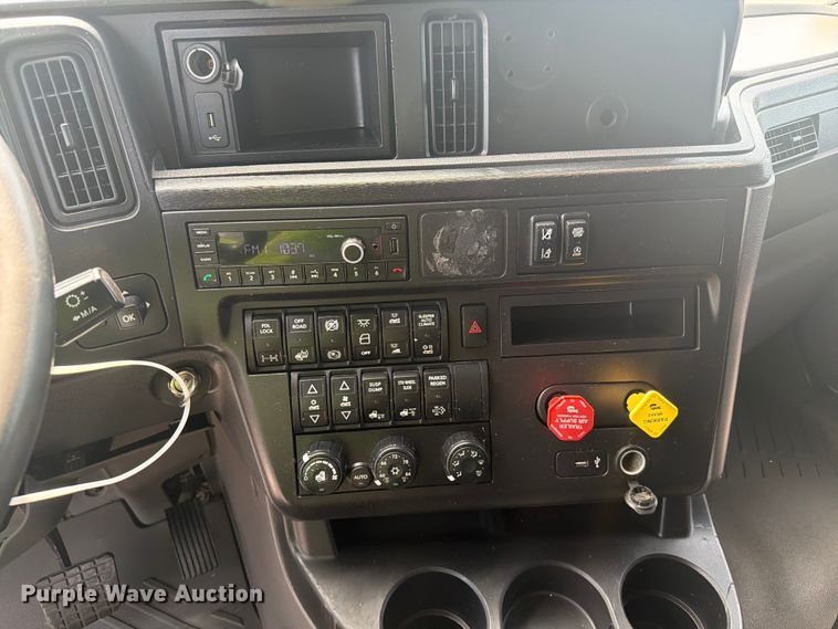 image for item YA4228 2022 International LT625 semi truck