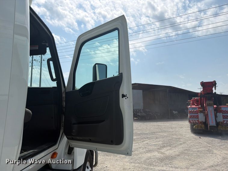 image for item YA4228 2022 International LT625 semi truck