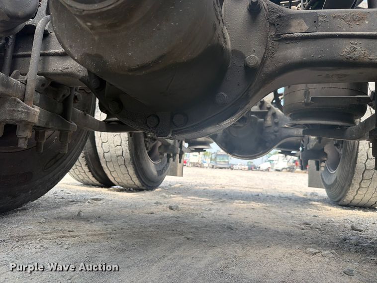 image for item YA4228 2022 International LT625 semi truck