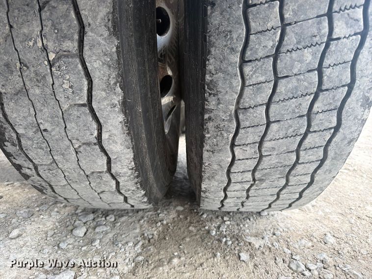image for item YA4228 2022 International LT625 semi truck