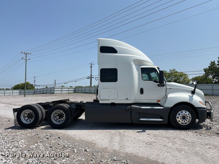 image for item YA4230 2022 International LT625 semi truck