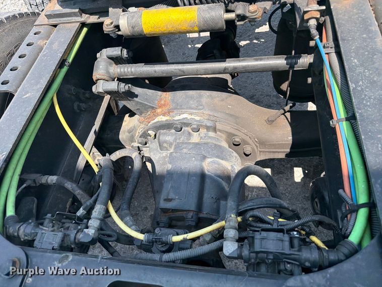 image for item YA4230 2022 International LT625 semi truck